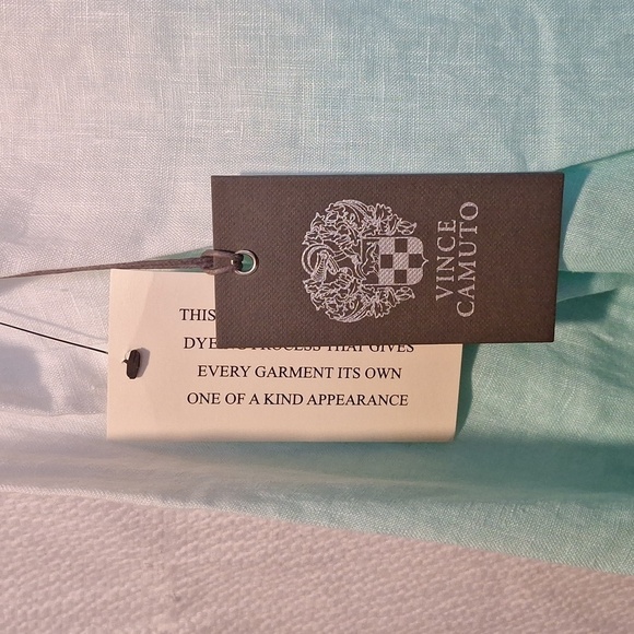 Vince Camuto long sleeve,  linen blouse, top. Xs. Auqa,  white. Button sleeve - Picture 7 of 10